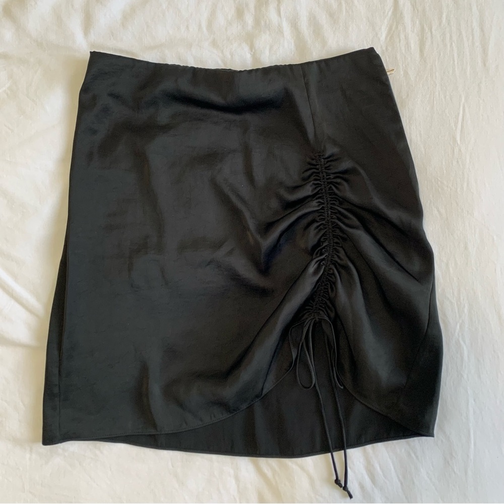 Wilfred Black Ruched Mini Skirt